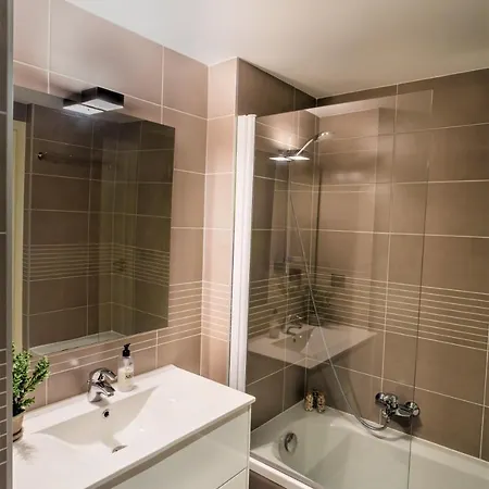 Sleeps 4 Air Con Wifi * Cannes